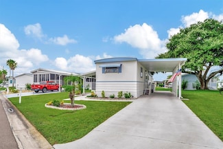 122 E Saint Annes Cir, Apollo Beach, FL 33572