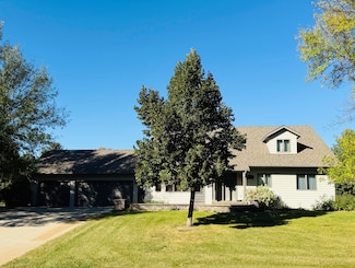 12959 Ironwood Dr, Aberdeen, SD 57401