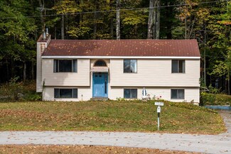 12 Fisher Dr, Epping, NH 03042