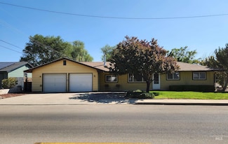 1540 N 10th E, Mountain Home, ID 83647