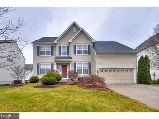 16 Meadow Run Rd, Bordentown, NJ 08505