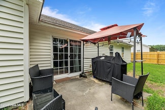 302 Fairmount Way, New Bern, NC 28562