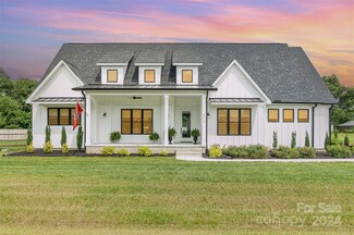 512 Maynard Farm Ln, Stanley, NC 28164