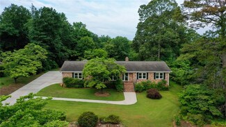 217 Mountain View Ln, Clemson, SC 29631