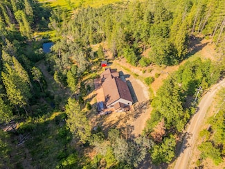15399 Star Flower Rd, Oak Run, CA 96069
