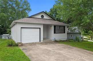 1830 S Whitney Dr, Independence, MO 64057