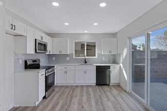 619 E Jensen St Unit 75, Mesa, AZ 85203