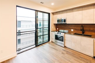 4315 S Congress Ave Unit 520, Austin, TX 78745