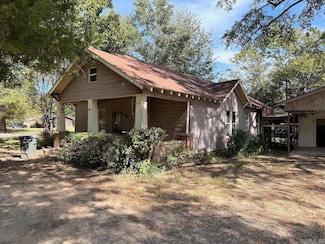 1130 N Gabbert St, Monticello, AR 71655