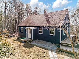 11 Patton Ln, Boothbay Harbor, ME 04538