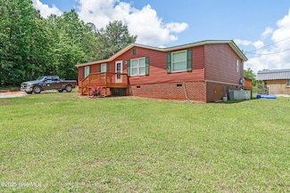 137 Hollywood Ln, Rockingham, NC 28379