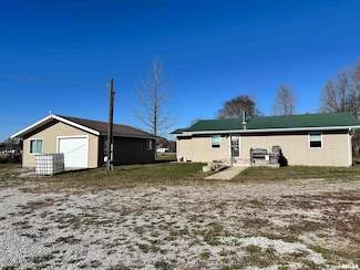 2739 U S 51, Du Quoin, IL 62832