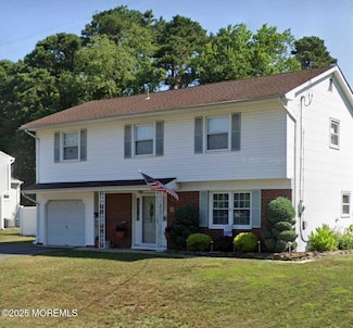 62 Old Bridge Dr, Howell, NJ 07731