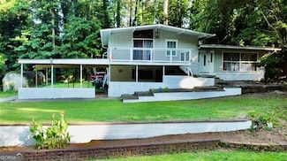 4882 Rock Haven Dr SW, Lilburn, GA 30047