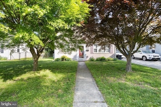 2207 Pershing Ave, Morton, PA 19070
