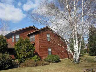 4 Oxford Rd, Slingerlands, NY 12159