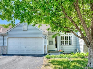 321 Creekside Dr, Buffalo, MN 55313