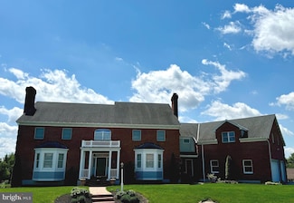 324 W Orchard Dr, Palmyra, PA 17078
