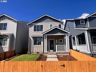 1251 Parkside Ave, Woodburn, OR 97071