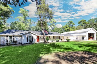 12106 Quail Hollow Ln, Pinehurst, TX 77362