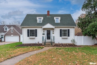 2636 12th St, Moline, IL 61265