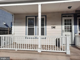 46 Buttonwood St, Lambertville, NJ 08530