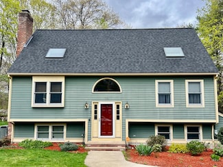 176 Cox St, Hudson, MA 01749
