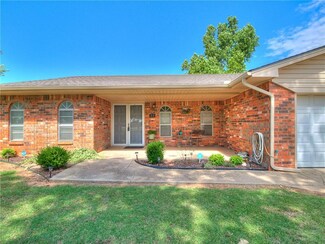 55 Meadow Ln, Choctaw, OK 73020