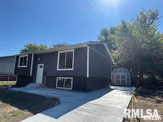 2620 E Griffiths Ave, Springfield, IL 62702