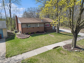 2281 Pontiac Trail, Ann Arbor, MI 48105