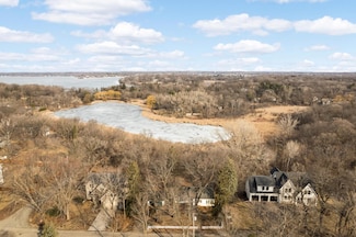 18800 Highland Avenue, Deephaven, MN 55391