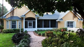 6147 Pine Dr, Lake Worth, FL 33462