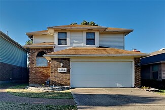 2108 Rose Cliff Ln, Carrollton, TX 75007