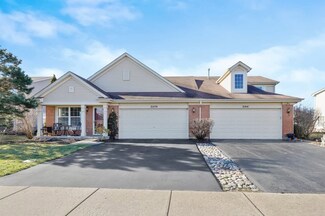 21441 Carlton St, Crest Hill, IL 60403