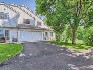 6821 Benton Cir Unit 19, Inver Grove Heights, MN 55076
