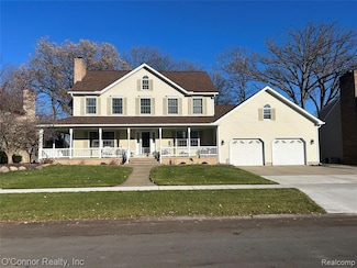 720 Arlington Cir, Marysville, MI 48040