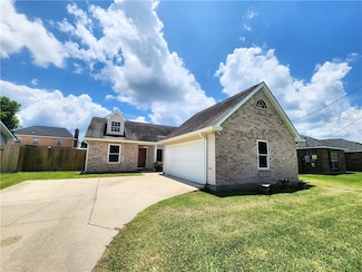 503 E 3rd St, Belle Chasse, LA 70037