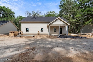 2021 Lafayette St, Beaufort, SC 29902