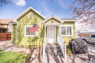 402 7th St, Sparks, NV 89431