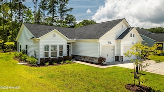 7956 N Balfour Dr NW, Calabash, NC 28467