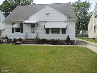 374 Clarmont Rd, Willowick, OH 44095