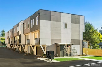 15612 8th Ave SW Unit 104, Burien, WA 98166