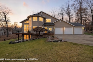 2630 Winona Dr, Osseo, MI 49266