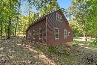 5380 Hotchkiss Rd, Lowell, MI 49331