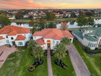 2025 Diamond Springs Dr, Houston, TX 77077