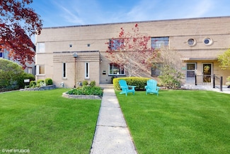 1421 Main St, Evanston, IL 60202
