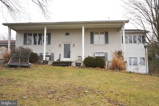 1882 Arch Rock Rd, Mifflintown, PA 17059