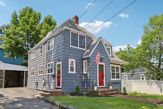 24 Brown St, Melrose, MA 02176