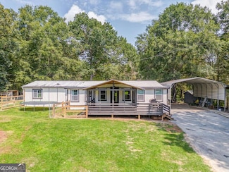 135 Little Creek Ln, Resaca, GA 30735