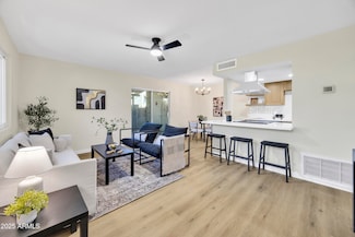 10217 N 7th Place Unit B, Phoenix, AZ 85020